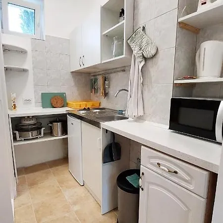 Pusztakisfalu Vendeghaz 2 Holiday home Lovaszheteny