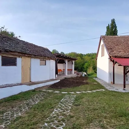 Pusztakisfalu Vendeghaz 2 Tatil Evi *