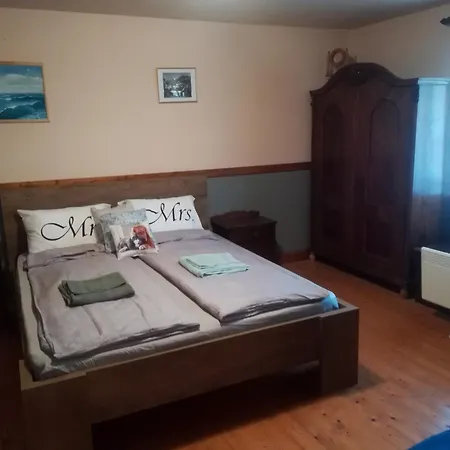 Pusztakisfalu Vendeghaz 2 Holiday home Lovaszheteny