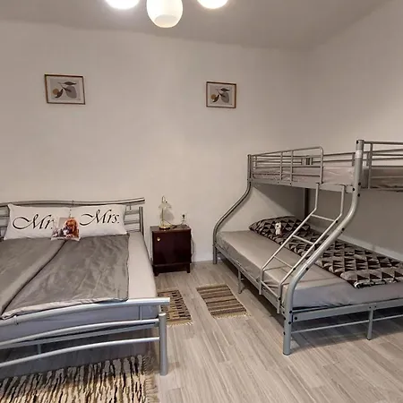 Pusztakisfalu Vendeghaz 2
