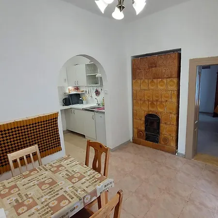 Pusztakisfalu Vendeghaz 2 Holiday home Lovaszheteny